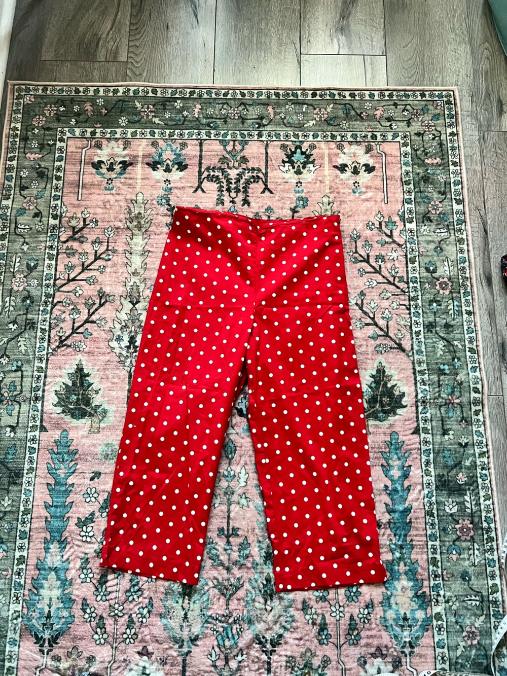 Vintage 90’s High waisted POLKA DOT STRETCH CAPRI